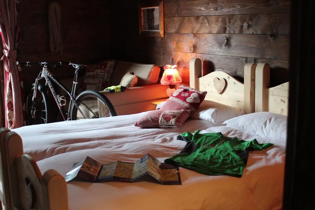 ***  Eirl Dolomites Retreat Sappada Bed & Breakfast Italy